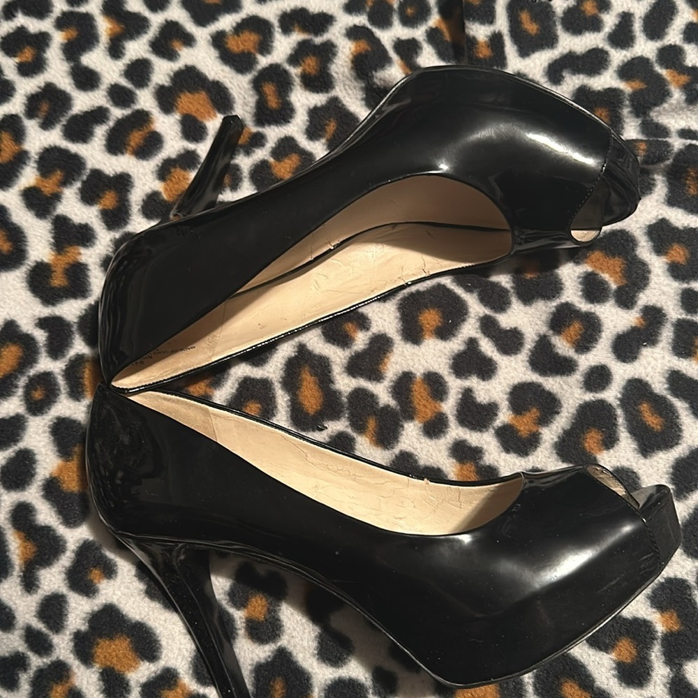 Nine West - Picture 4 of 6